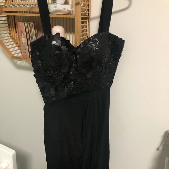 Aje Dresses & Skirts - Aje black midi dress size 8